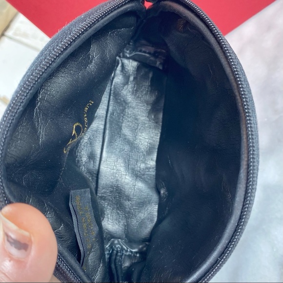 Valentino Garavani Vintage Logo Embroidered Cosmetic Bag - Picture 5 of 6